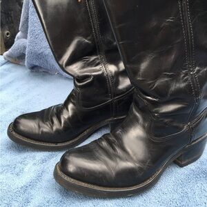 Boots Men 7 1/2 D or women 9 1/2 Completely leather Black. NOW $43 SUPER CLEAN!